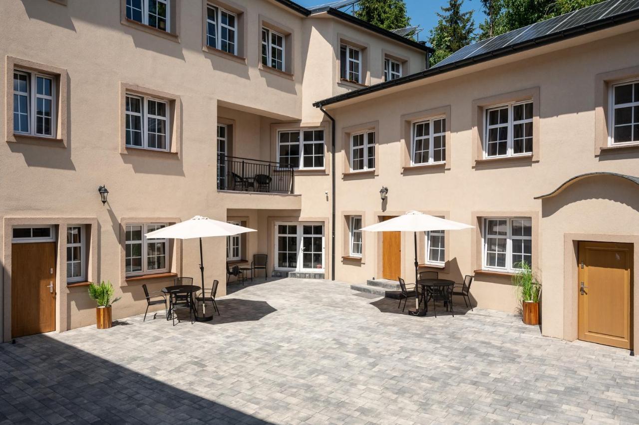Central Platinum Apartments 8 雷布尼克 外观 照片