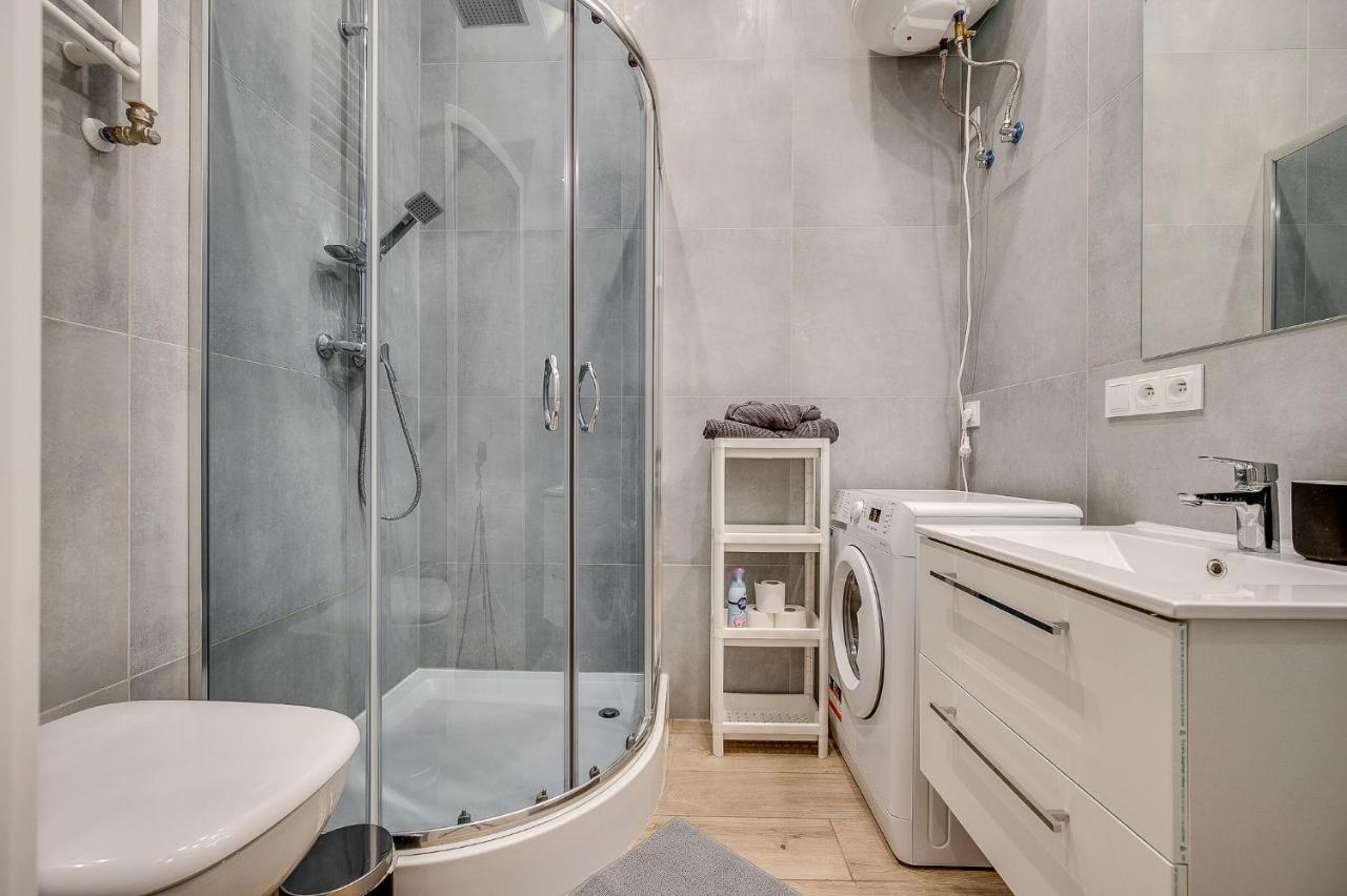 Central Platinum Apartments 8 雷布尼克 外观 照片