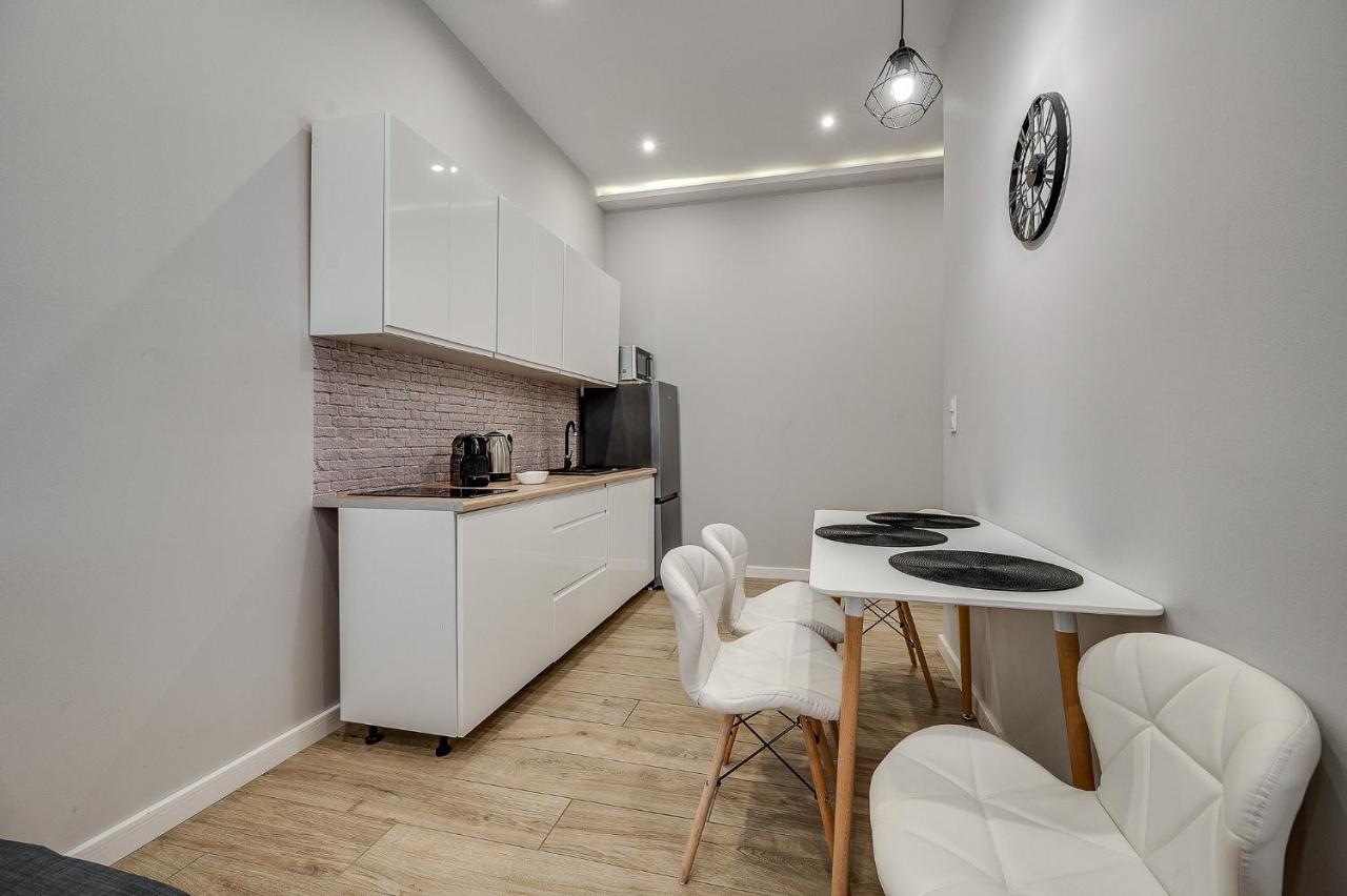 Central Platinum Apartments 8 雷布尼克 外观 照片